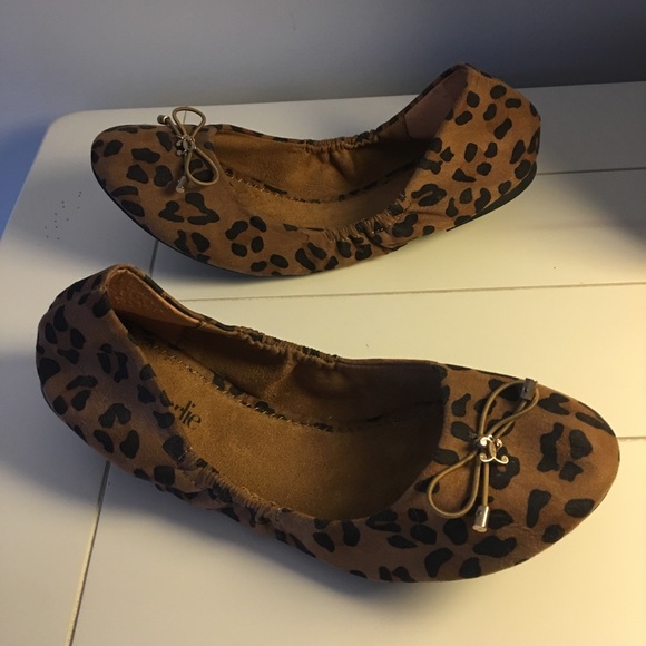 Ballet Flats Cheetah Print SZ 9 Charming Charlie - Picture 3 of 5